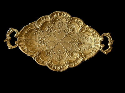 Bowl. Large bronze cup. 
With two wings. 
Plant motifs. 
French.