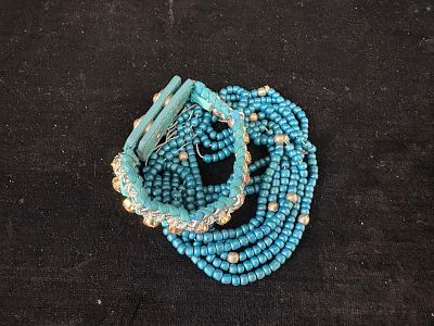 Conjunto de 2 Pulseiras Vintage. Conjunto composto por 2 unidades de Pulseiras Vintage. Sinais 