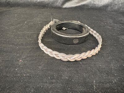 Conjunto de Pulseira e Colar Vintage. Sinais de uso.