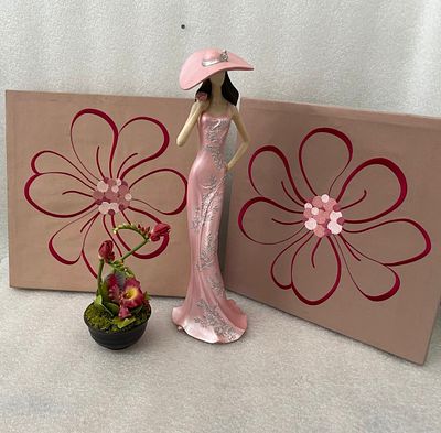 Artigos de Decora&ccedil;&atilde;o. Conjunto composto por duas unidades de quadros em seda natural decorativos 