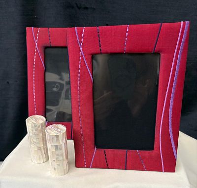 Decorative Items. Set consisting of 2 natural silk photo frames for 10*15cm photos and a 