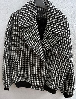 Jacket. Farmhouse jacket with Spell pattern, size S/M. In excellent condition.