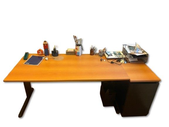 Office Desk. Office desk with wooden top and metal frame. Includes a case with 4 drawers. In 