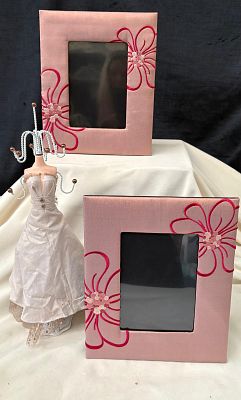 Decorative Items. Set consisting of one necklace holder and two natural silk photo holders for 