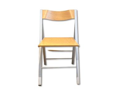 Chair. Fall in metal structure with absence and costs in Madeira. Ideal for writing or events. 