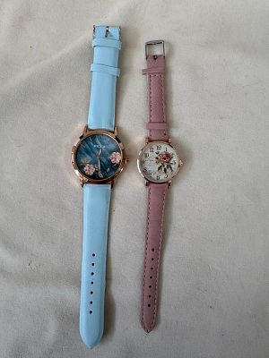 Set of 2 Watches. Set consisting of two vintage watches. Signs of use.