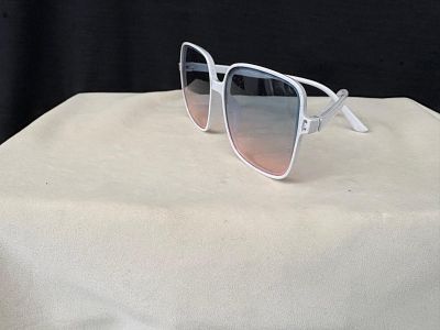 Sun Glasses. Sunglasses. Signs of wear.