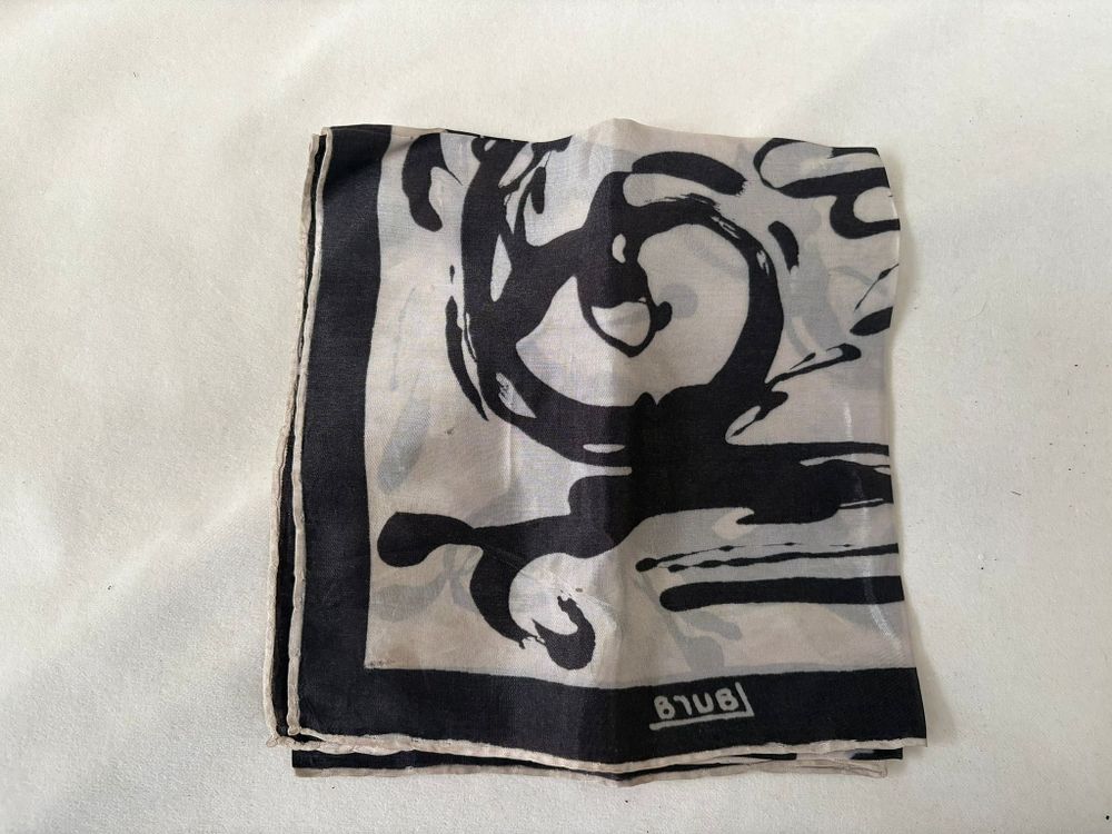 Scarf. Silk scarf with a pattern. Signs of wear.