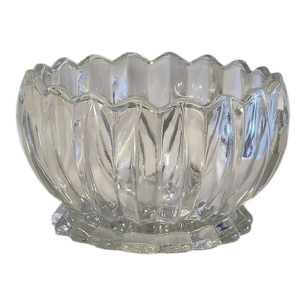 Set of 6 Bowls. Set consisting of 6 clear glass goblets.