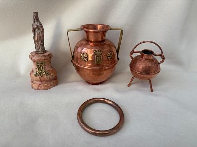 Miniaturas em Bronze. Miniaturas em bronze . Sinais de uso.