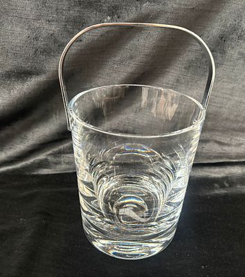 Balde Gelo Atlantis. Balde de gelo da marca Atlantis em cristal com pega em metal cromado. 