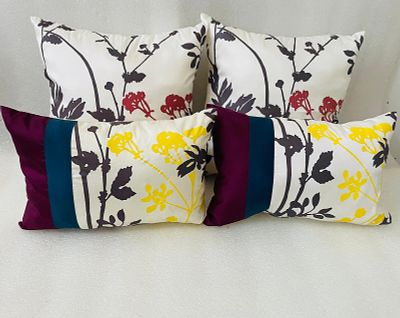 Set of 4 Decorative Cushions in Silk. Set composed of 4 units of decorative pillowcases in 