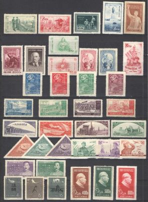 1945 г. К.Н.Р. Лот из 12 полных серий. Состояние смешанное (**, *). Оценочная стоимость по 