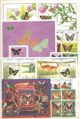 Коллекция "Бабочки и цветы". Оценочная стоимость по кат. Mixei 1 500 евро. Состояние материала: **