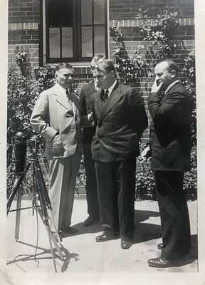 Оригинал! Фото 1937 года.
Участники первого беспосадочного перелета СССР-США Валерий Чкалов