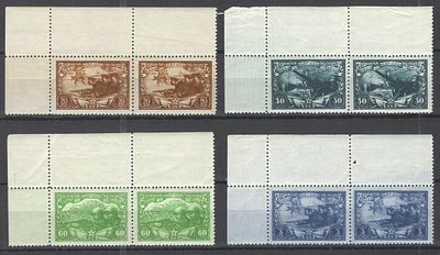 1943 г. СССР. По С/К №773/776. 25-летие РККА. Угловые пары. 30 коп. - марка надрыв перфорации. 