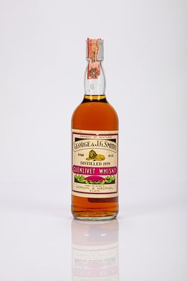 Scozia - Glenlivet Vintage, Gordon & MacPhail 'George & J.G.Smith's' 70° Proof Single Malt
