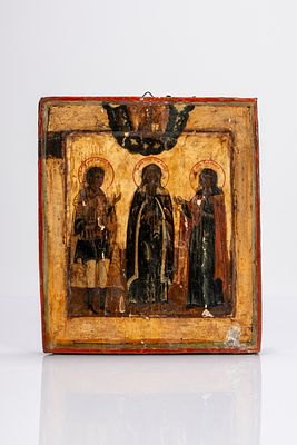 Icona raffigurante tre santi. Russia, XVIII-XIX secolo cm 27x22,5 Difetti e restauri.Difetti e 