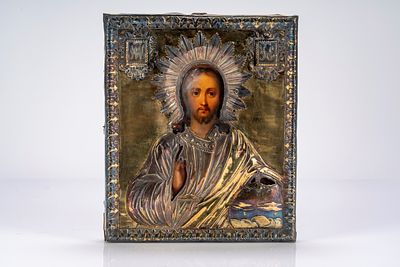 Icona a tempera su tavola raffigurante Cristo Salvator Mundi con riza in vermeil. Mosca, XIX 