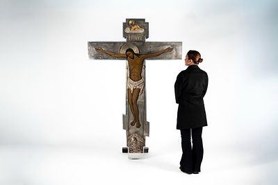 Grande Cristo crocifisso su tavola rivestita in argento. Khlebnikov. Mosca, 1890 cm 213x143 