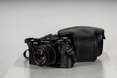 Lotto di 04 macchine fotografiche - Lotto di 04 macchine fotografiche