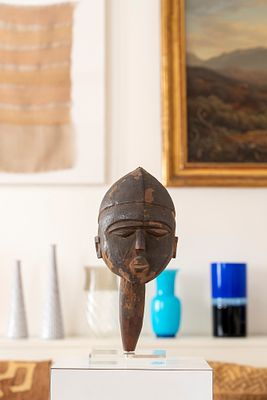 LOBI, Burkina Faso - Testa - LOBI, Burkina Faso - Testa 37 &times; 16 &times; 19 cm in legno a patina nera. 