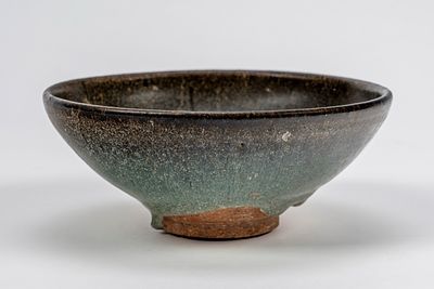 Grande Ciotola Jun smaltata in blu scuro-turchese, Cina, dinastia Jin o Yuan di forma 