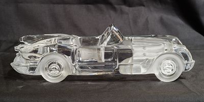 DAUM & Фроссар, Ксавье
Модель автомобиля &laquo;1953 Chevrolet Corvette Convertible&raquo; 
1987 г.
Франция 