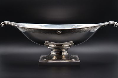Neoclassical Oval Fruit Bowl in Portuguese Silver . Fruit bowl with a predominantly plain design 