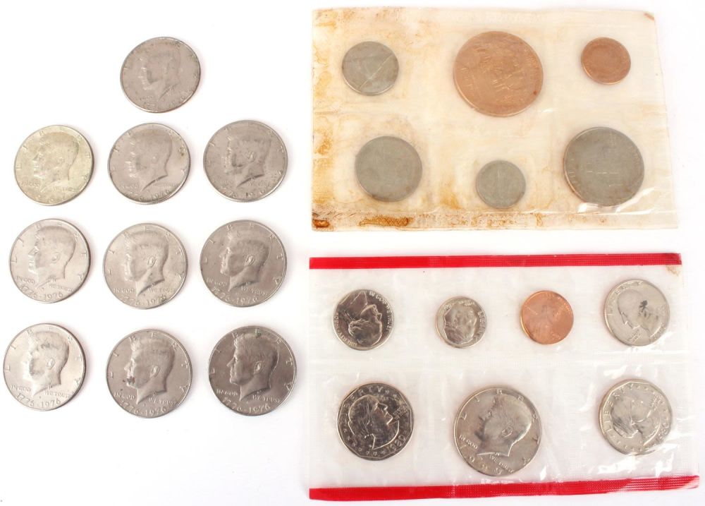 Lot 11253: ASSORTED US COINS - LOT OF 23