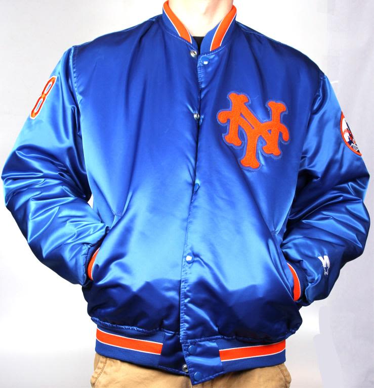 Lot 11576: VINTAGE NEW YORK METS STARTER PUFFER SATIN JACKET