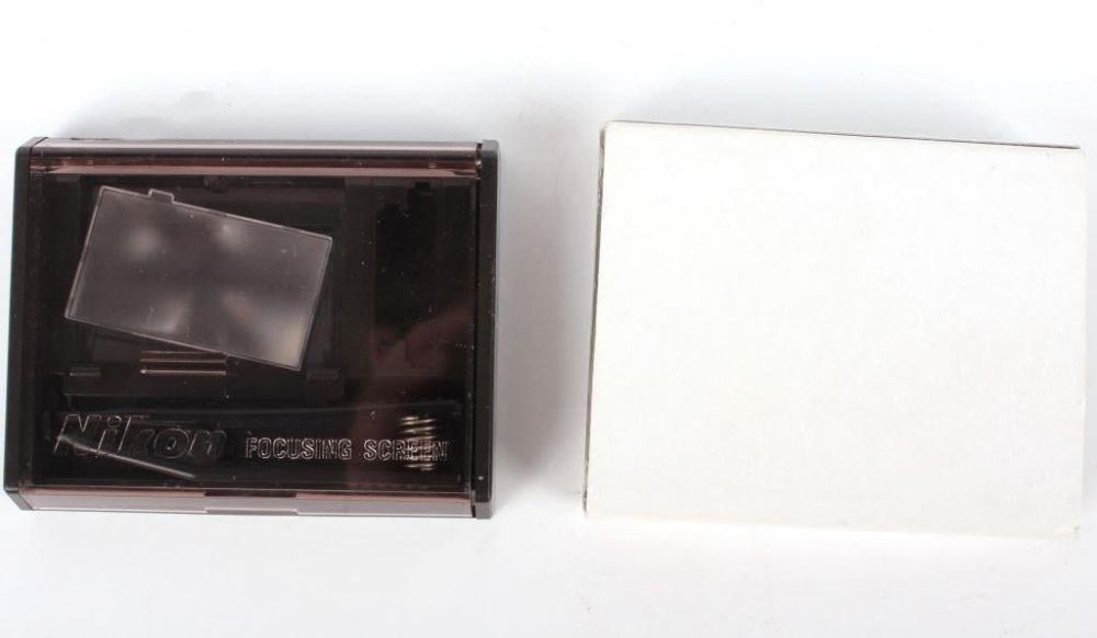 Lot 11695: NIKON FOCUSING SCREEN FOR D4 CAMERA
