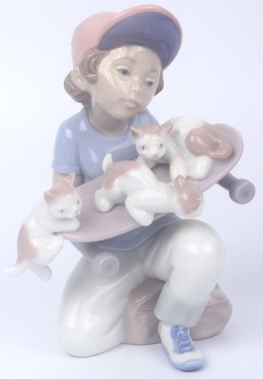 Lot 11728: LLADRO LITTLE RIDERS 1994 PORCEALIN FIGURE