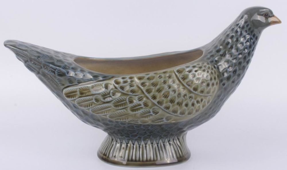 Lot 11735: 1970 LLADRO DECORATIVE DOVE PORCELAIN PLANTER