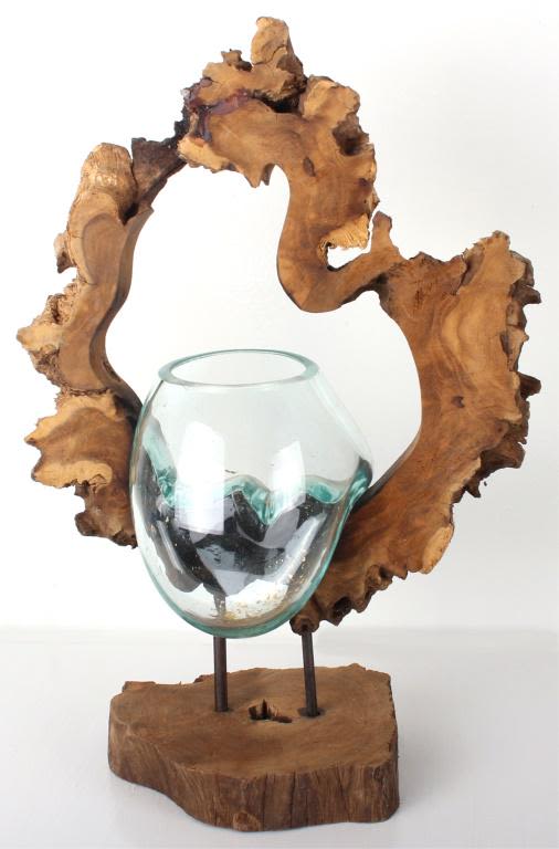 Lot 11781: MOLTEN GLASS SET INSIDE DRIFTWOOD CROSS-SECTION