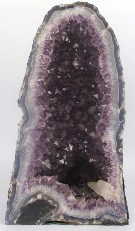 Lot 11831: LARGE BRAZILIAN AMETHYST CRYSTAL CATHEDRAL GEODE