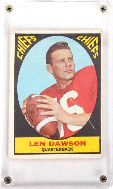 Lot 11851: ORIGINAL 1967 LEN DAWSON TOPPS #61 NR-MINT