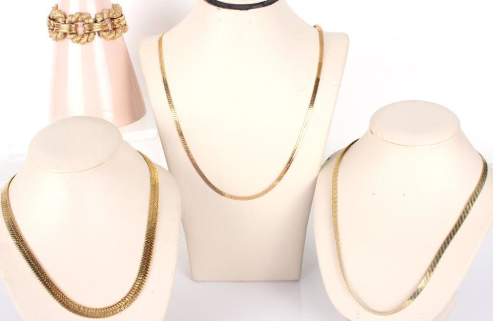 Lot 116171: MONET BRACELET & TRIFARI GOLD CHAIN NECKLACES