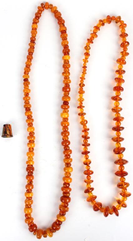 Lot 116176: ASSORTED NECKLACES WITH THIMBLE - LOT OF 3