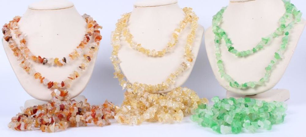 Lot 116180: PRECIOUS GEMSTONES CHIPPED NECKLACES - LOT OF 9