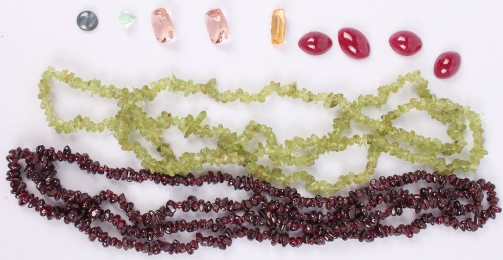 Lot 116181: ASSORTED LOOSE GEMSTONES & CHIPPED NECKLACES (10)