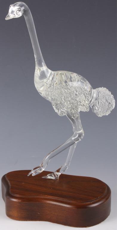Lot 116267: CRYSTAL OSTRICH FIGURINE ON WOOD DISPLAY