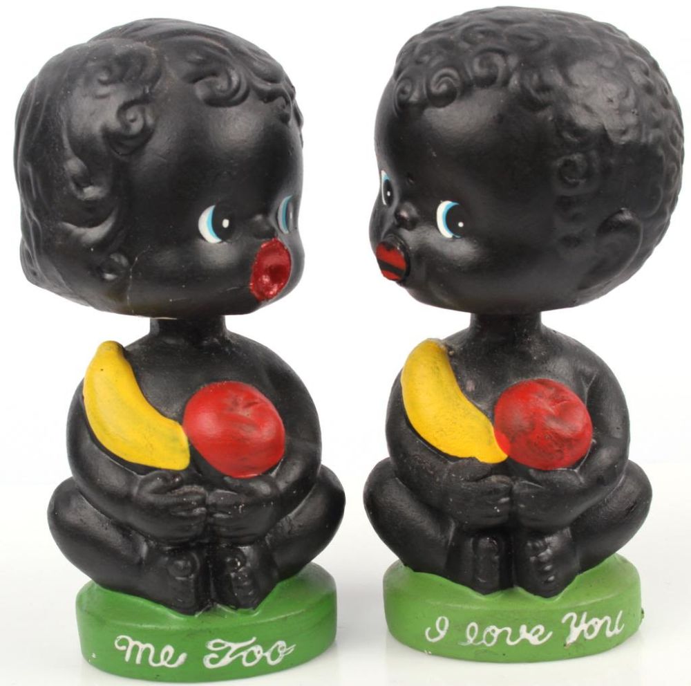 Lot 116269: SET OF KISSING BOBBLE HEADS FROM NASSAU