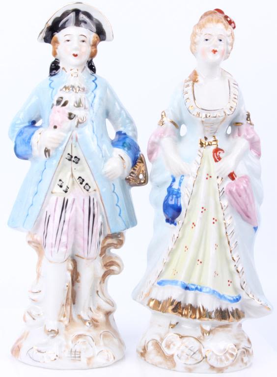 Lot 116273: JAPANESE SET OF PORCELAIN WESTERN ARISTOCRATS