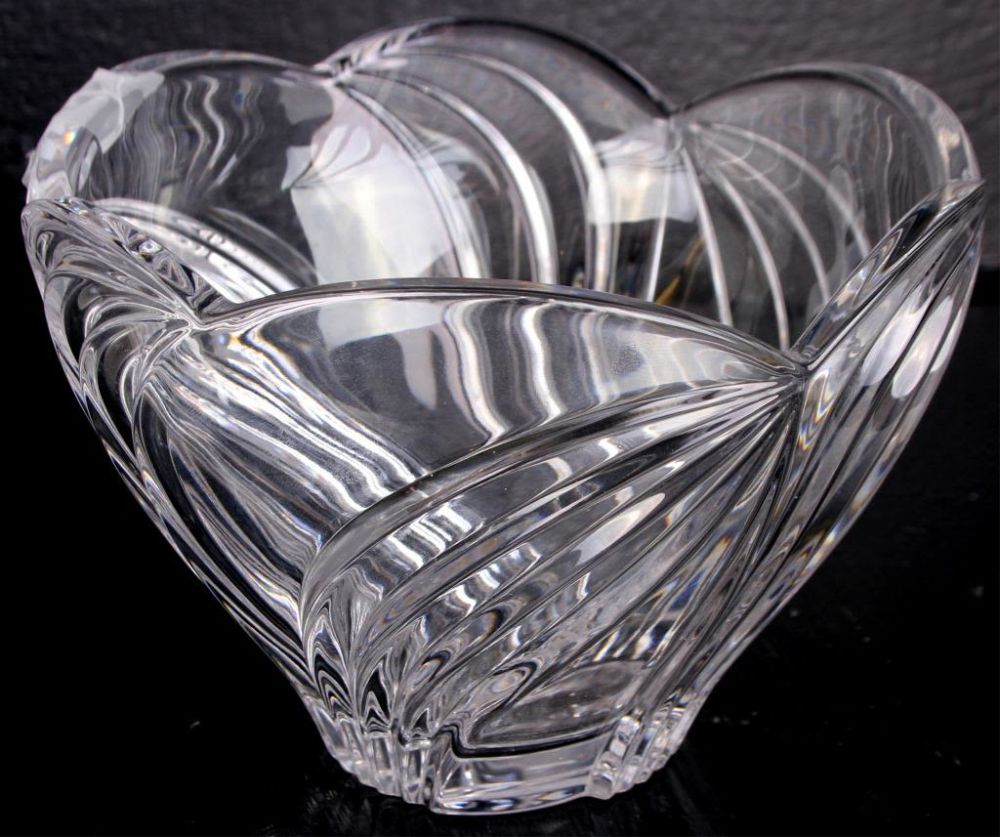 Lot 116288: LENNOX CRYSTAL BOWL