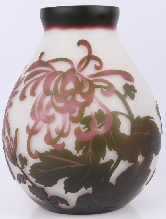 Lot 116298: GALLE REPRODUCTION GLASS VASE