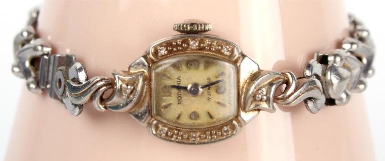 Lot 116342: 14K GOLD & DIAMOND 17 JEWEL RODANIA SWISS WATCH