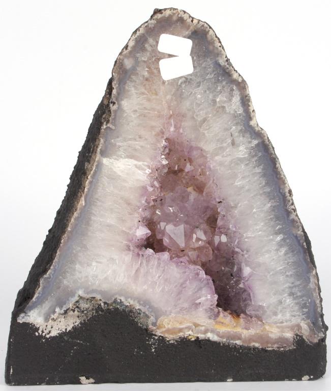 Lot 116354: 6 LBS BRAZILIAN NATURAL AMETHYST CATHEDRAL