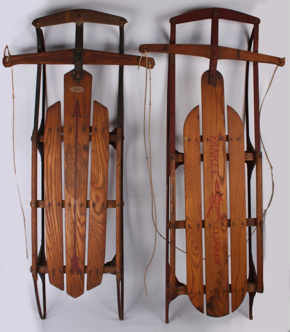 Lot 117310: S.L.ALLEN FLEXIBLE FLYER & YANKEE CLIPPER SLEDS(2)