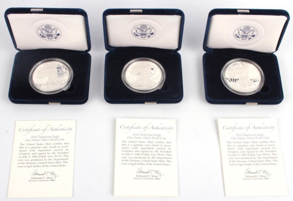 Lot 118192: .999 FINE SILVER 1 OZ 2010 EAGLES MINT W/ COA  (3)